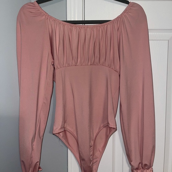 Pink bodysuit - Picture 3 of 4